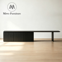 Meuble TV moderne extensible en chêne avec portes cannelées, meuble de salon rétractable pour téléviseur, console de rangement