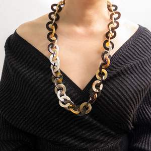 Minh Giang collar de cuerno Natural joyería de cuerno de búfalo para mujer moda superventas collar de cuerno de búfalo ámbar Color OEM - Product Image 1