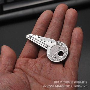 Mini navaja plegable con forma de llave, una pequeña navaja plegable, un regalo/navaja de regalo, portátil y plegable. - Product Image 5