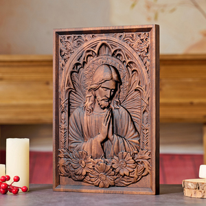 Pannello in Legno Intagliato a Mano con Gesù in Preghiera, Cornice Floreale, Placca Murale di Cristo, Decorazione Rustica Cristiana per Chiesa e Casa - Product Image 5