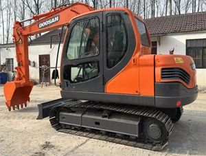 Venta caliente DOOSAN DX75 Excavadora de orugas Yanmar Motor Mini Máquina de excavación agrícola con bomba de motor Caja de cambios Engranaje PLC - Product Image 4