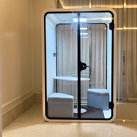 Cabine de travail acoustique moderne en aluminium insonorisée avec ventilation et design modulaire pour des réunions calmes et concentrées