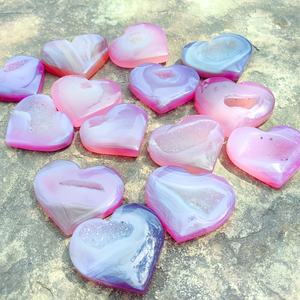 Vente en gros de pierres de cristal d'agate rose en forme de cœur, pierres naturelles polies pour la décoration intérieure unique et les cadeaux de vacances - Product Image 5