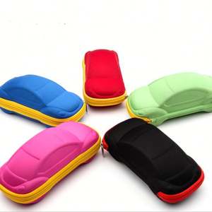Vente en gros de lunettes de soleil pour enfants, mignonnes et portables, boîte à lunettes en forme de voiture pour enfants - Product Image 6