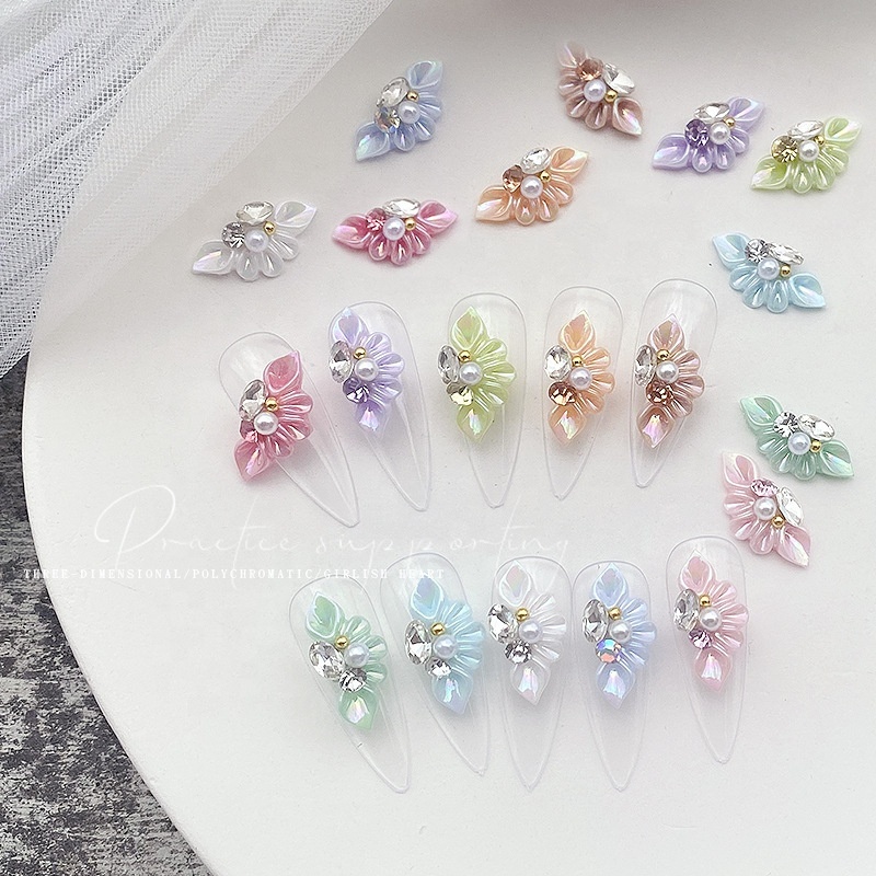 Briskbloom 3D-Nagelanhänger Set | 320 Stück Frühlingsblumen & Herz-Motive | Für Nailart & Basteln