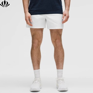 <span class=keywords><strong>Short</strong></span> d'entraînement de course à pied en polyester <span class=keywords><strong>élasthanne</strong></span> léger de haute qualité pour hommes - Product Image 2
