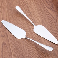 Coupe-gâteau et spatule à pizza triangulaire dentelée en acier inoxydable, outil de pâtisserie 2 en 1