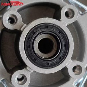 Nouvelles roues en aluminium KB Motocross 2.50X17" avec moyeux T2 argentés, garantie 1 an pour remplacement/réparation - Product Image 4