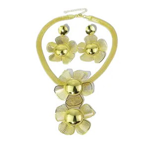 Collar floral de estilo lujoso, pendientes de borla, conjunto de joyería nupcial, adorno de color de joyería fina Chapado en 18K