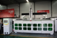 Machine de fraisage CNC 5 axes ATC pour le traitement du carbone, du fibre de verre, du composite, de l'aluminium et du bois