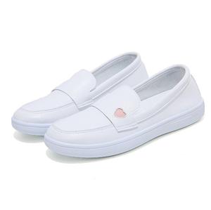รองเท้าทํางานลําลองสตรีพื้นนุ่มสีขาวระบายอากาศได้สบายและไม่ลื่น พื้นเรียบ ขายส่งรองเท้าเดี่ยวตามฤดูกาล - Product Image 1