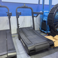 Tapis de course commercial incurvé auto-alimenté sans moteur pour salle de sport