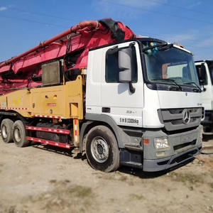 Camion pompe à béton de 49 m de long à vendre, modèle 490C-8S avec châssis Benz, année 2017 - Product Image 2