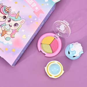 Ensemble de <span class=keywords><strong>maquillage</strong></span> pour enfants <span class=keywords><strong>Licorne</strong></span> : Poudre, palette de fards à paupières, baume à lèvres, élastiques à cheveux, bague <span class=keywords><strong>arc</strong></span>-<span class=keywords><strong>en</strong></span>-<span class=keywords><strong>ciel</strong></span> – Kit cosmétique de jeu d'imitation sûr et non toxique - Product Image 3