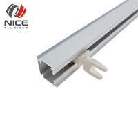 Rail de rideau en aluminium de haute qualité pour les fenêtres de chambre d'hôtel, d'hôpital, rail coulissant