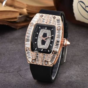 Montre de luxe pour femme, en alliage, cadran carré, à quartz, avec strass, modèle 2025, vente en gros, dernière collection, meilleures ventes - Product Image 5