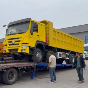 China SINOTRUCK Used Diesel <strong>Trucks</strong> <strong>Cargo</strong> Capacity 60 Tons 6 Cylinders 351-450HP Euro 2 8x4 Color <strong>Truck</strong> - Product Image 4