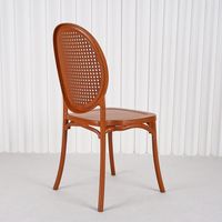 Chaises de mariage empilables en plastique, dossier rond style Louis XV, pour événements, banquets et fêtes en extérieur (vente en gros)