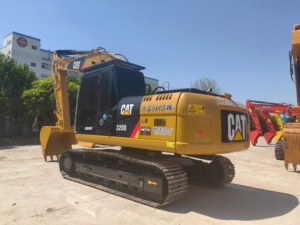 รถขุดตีนตะขาบ Caterpillar 320D2 มือสองจากญี่ปุ่น ห้องโดยสารครบครัน สภาพดี รักษาดีเยี่ยม สายพานทนทานต่อการสึกหรอ - Product Image 2