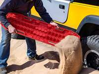 Barres de traction antidérapantes 10T robustes avec base de levage intégrée en PP haute résistance, installation facile pour sable, boue, neige et tout-terrain