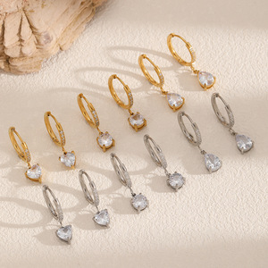 ต่างหูห่วงสแตนเลสทรงหัวใจประดับเพชรซิร์คอน ชุบทอง 18k ไทเทเนียมสตีล สำหรับผู้หญิง แฟชั่นเครื่องประดับสำหรับงานปาร์ตี้ - Product Image 2