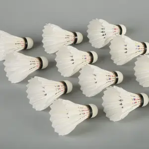 Shuttlecock Factory Sport Badminton Wholesale Tournament Grade Durable Goose Feather Badminton Shuttlecock Lingmei 70