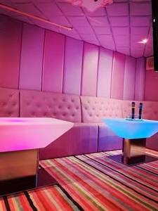 الأكثر مبيعًا طاولة قابلة لإعادة الشحن PE RGB أثاث خارجي LED لـ KTV شريط إضاءة led للملهى الليلي - Product Image 6