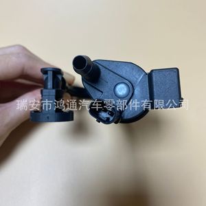 วาล์วควบคุมกระป๋องคาร์บอน Q7ออดี้06E133781N พร้อมท่อเชื่อมต่อเพื่อซ่อมเปลี่ยน - Product Image 4