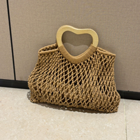 Sac à main vintage en crochet ajouré de luxe pour femme, sac de plage et de shopping en macramé fait main tendance pour l'été avec poignée en bois en forme de cœur
