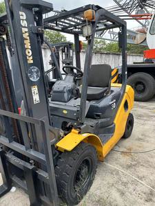 Buen Precio 2022, 100% Original de Japón, Komatsu FD25 FD30T-16 FD30, Montacargas Diésel Usado de 2.5-5 Toneladas, 4x4, Neumáticos Sólidos para Terreno Accidentado - Product Image 1