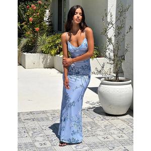 Nuevo Vestido Mini Casual con Escote en V, Diseño sin Tirantes, Estilo Sexy, Color de Moda, Satinado, con Escote en Forma de Corazón - Product Image 3