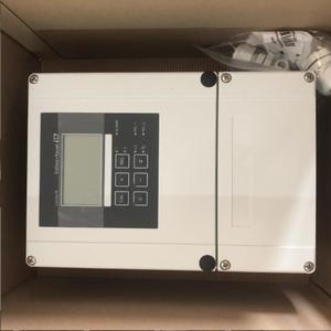 Endress+HaHauser CLD132-WVA138AB2 Integrated Conductivity <b>Meter</b>, Dissolved Oxygen Analyzer, ORP <b>Meter</b>, <b>Flow</b> <b>Meter</b> - Product Image 3