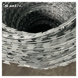 ลวดหนามเคลือบสังกะสีแบบม้วนเดี่ยว สำหรับรั้วป้องกันความปลอดภัยในฟาร์ม - Product Image 4