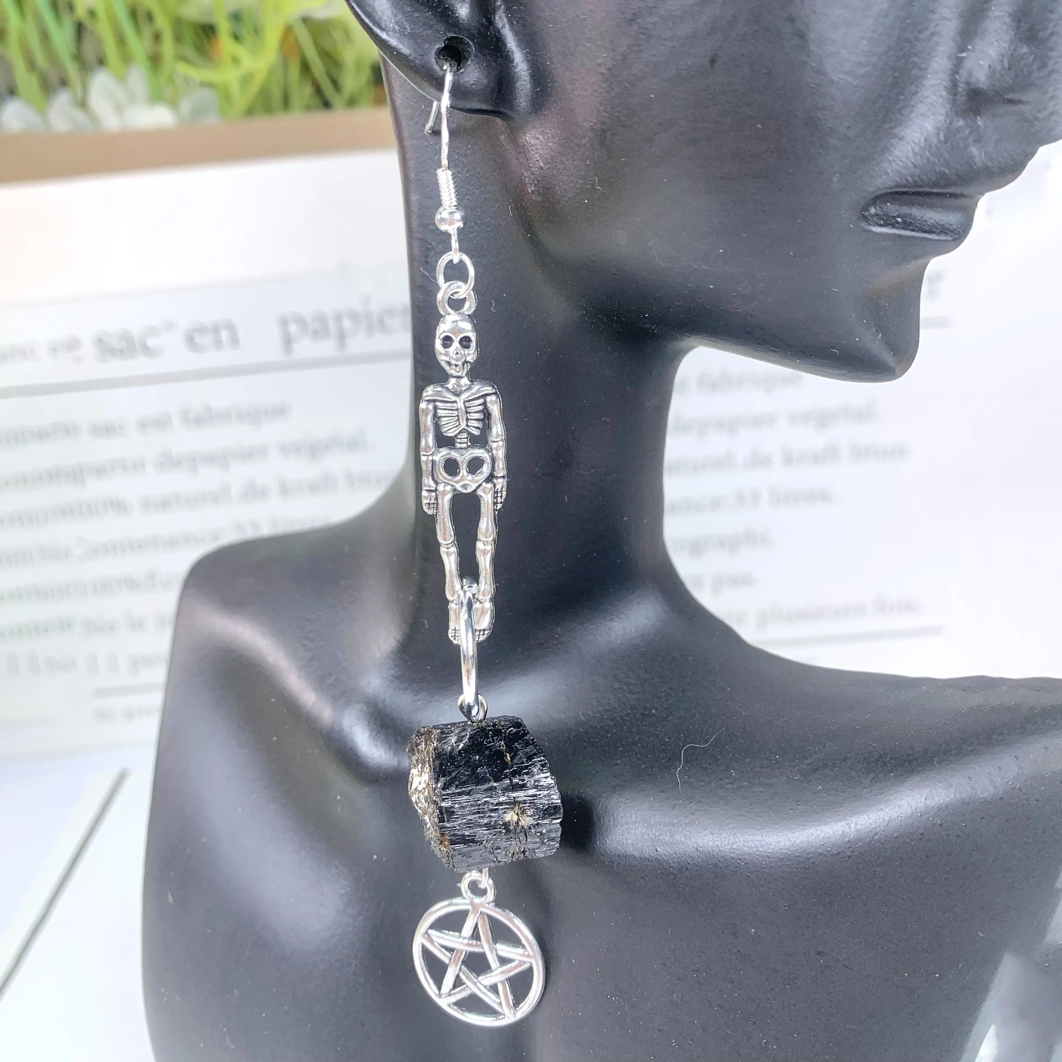Wholesale natural crystal healing gemstone black tourmaline rough stone earrings pendant