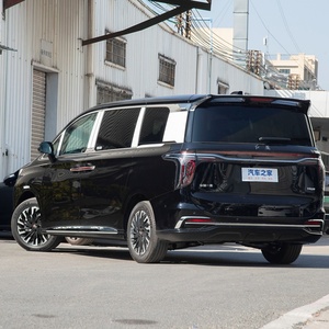 2025 Hongqi HQ9 2.0L phare nouveau SUV MPV R18 pneus options de carburant à essence automatique direction gauche sièges en cuir phares LED AWD - Product Image 2