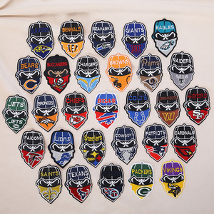Toppe Sportive Personalizzate Termoadesive: Logo Ricamato per <span class=keywords><strong>Squadre</strong></span> <span class=keywords><strong>di</strong></span> Baseball, Football, Rugby, Università - Distintivi Termopressati per Cappelli e Vestiti - Product Image 1