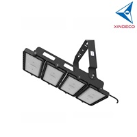 Projecteur LED XINDECO IP66 IK10 240W-960W 155 Lm/W en aluminium moulé sous pression pour éclairage extérieur des stades et des zones industrielles
