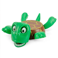 Appuyez sur le tapis de souris « Scared Turtle » pour obtenir des effets sonores amusants et profitez d'un jouet hilarant anti-stress. Vente en gros disponible.