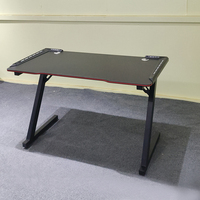 Bureau de jeu PC ergonomique avec éclairage LED RGB, table d'ordinateur en forme de Z, structure en acier, plateau en MDF, mobilier en gros