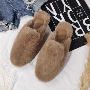 Thời trang của phụ nữ mules mùa đông ấm áp Fluffy Faux Mink mules phẳng Slide đóng Toe đôi giày lười trong nhà ngoài trời lông Dép đi trong nhà cho phụ nữ