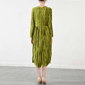 Abito da sera da donna in <span class=keywords><strong>velluto</strong></span> ispessito, nuovo modello autunno 2026, a maniche lunghe, girocollo, plissettato, di media lunghezza - Product Image 3