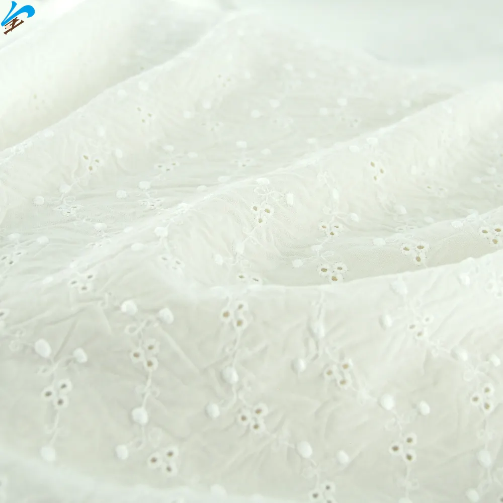 Trung Quốc dệt nhà máy Vải 100% cotton trắng thêu Thụy Sĩ Voile dây giày vải thường xuyên Vòng hoa mẫu vải cho Ăn mặc