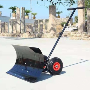 Pelle à neige à roues à poignée unique de 740 mm avec lame en métal pour terrains enneigés - Product Image 4