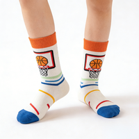 Chaussettes de sport en coton tricoté respirant pour enfants, motif dessin animé, anti-abrasion, pour garçons et filles, idéales pour le basketball et les jeux.