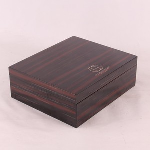 Estuche de Exhibición para Teléfono Móvil de Madera MDF de Lujo Personalizado, Caja de Regalo Rectangular para Teléfono Celular, Grabado Láser, Impresión, Artesanía Hecha a Mano, Característica Reciclable - Product Image 4