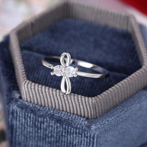 Anello di fidanzamento a forma di fiore con zirconi cubici per donna, montatura a griffe, pietra rotonda creato in laboratorio, anelli alla moda. - Product Image 5