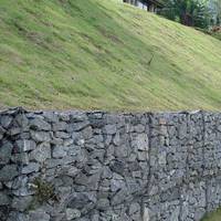 Cage en gabion galvanisé à chaud en treillis métallique tissé pour la protection des pentes de rivières et les projets de lutte contre les inondations