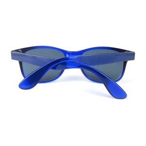 Uno specchio di vetro polarizzato Uv per ragazze maschi fa brillare <span class=keywords><strong>i</strong></span> bambini per <span class=keywords><strong>i</strong></span> bambini marchiati come occhiali da sole - Product Image 6