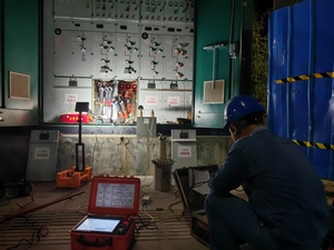 เครื่องตรวจหาตำแหน่งสายเคเบิลเสีย HP-A30 TDR 0-40KV อัจฉริยะเต็มรูปแบบ มัลติพัลส์ ระยะตรวจจับใต้ดิน 5ม.-100กม. 220V IP65 ความแม่นยำสูง ระบบ Time-Domain - Product Image 4