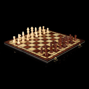 レトロ3in1チェス・チェッカー・バックギャモン木製チェスセット木製非磁性駒折りたたみ式チェス盤チェスボードゲームギフト - Product Image 3